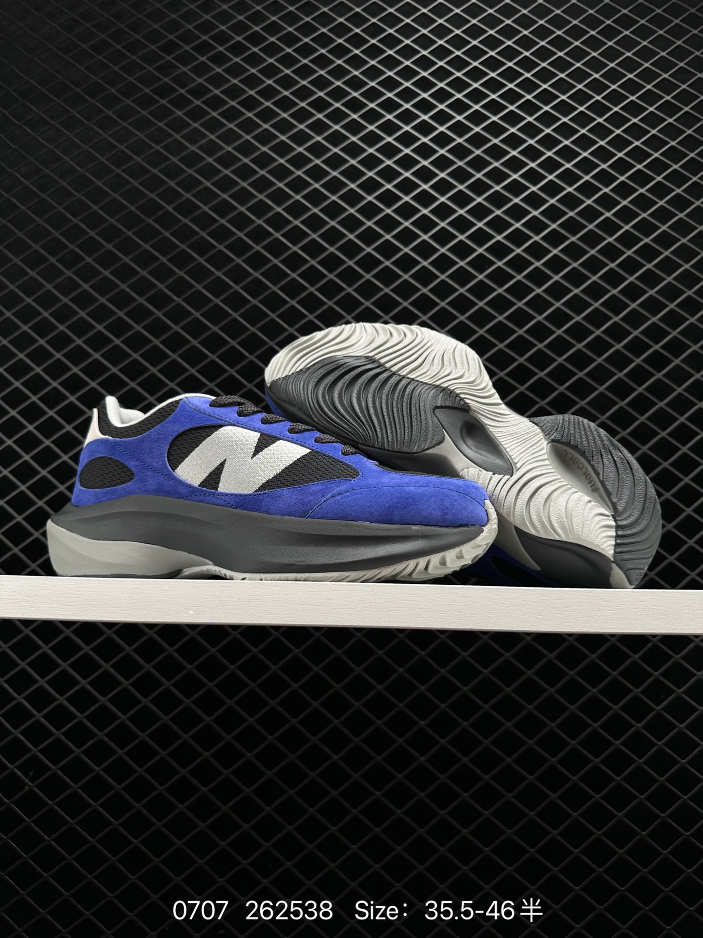 New Balance  UWRPOTBK